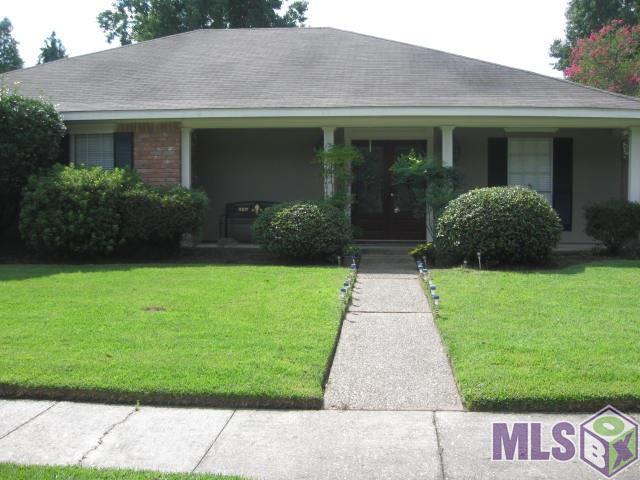 4005 Blecker Dr - Photo 1