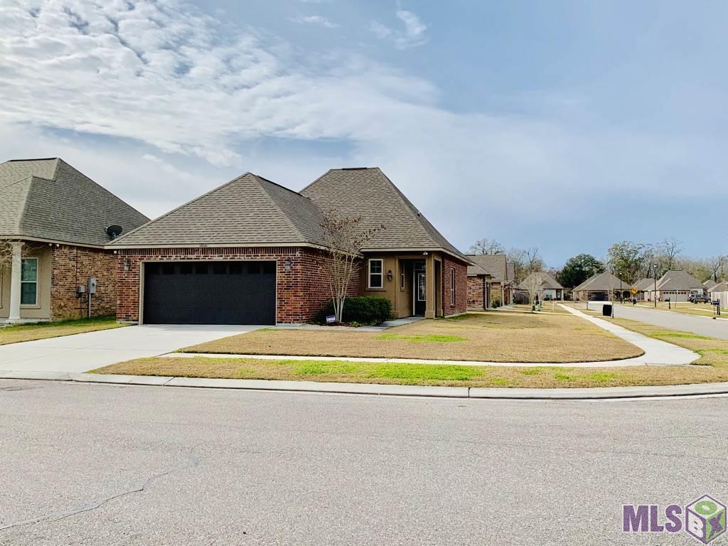 17081 Barque Dr - Photo 1