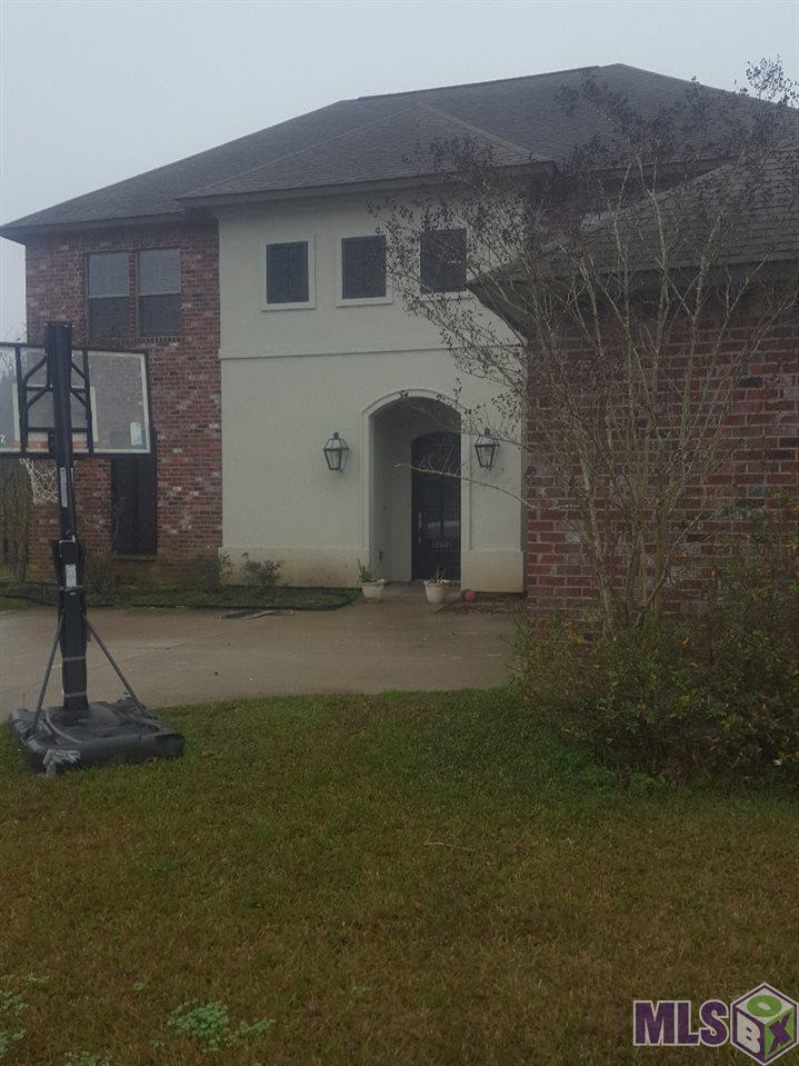 18665 Lake Harbor Ln - Photo 1