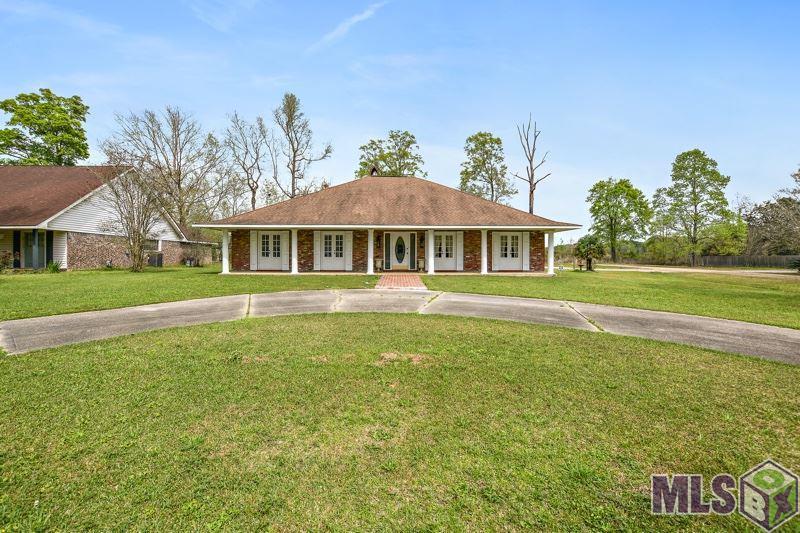 11143 Landfair Ave - Photo 1