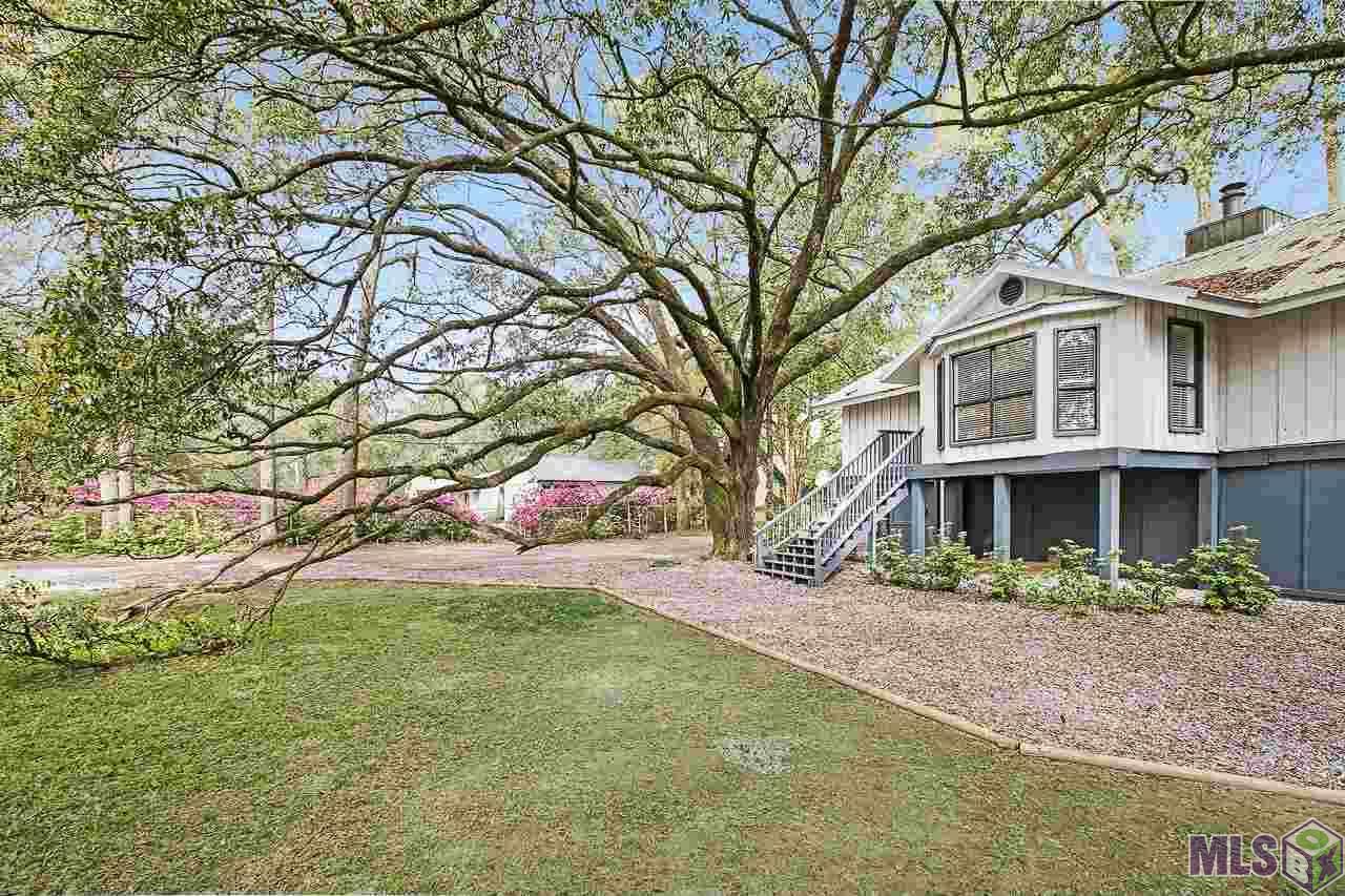 2545 Riverview Dr - Photo 1