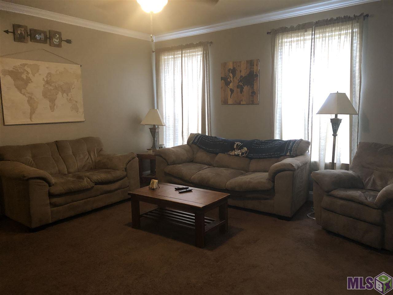 900 Dean Lee Dr - Photo 1