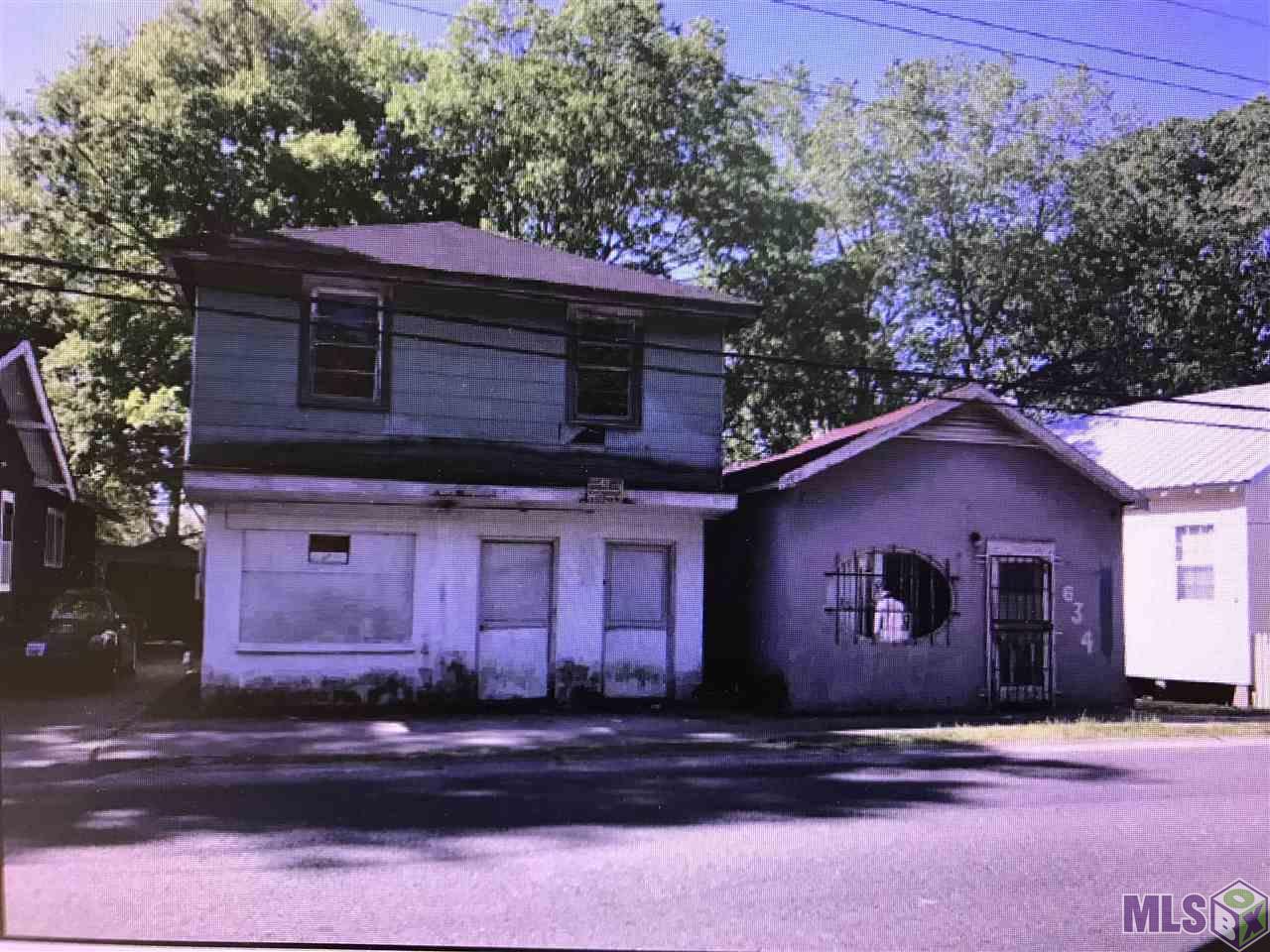 652 Louise St - Photo 1