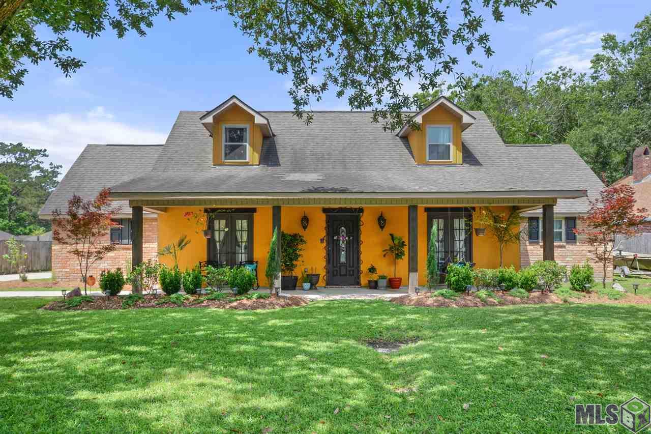 30605 Stephen Dr - Photo 1