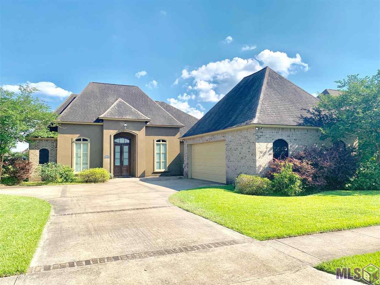 18611 Lake Harbor Ln - Photo 1