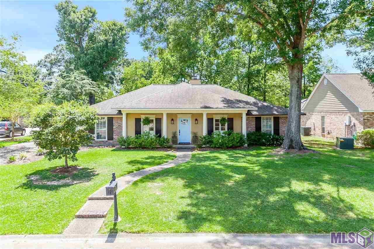 5740 Lake Shadow Dr - Photo 1