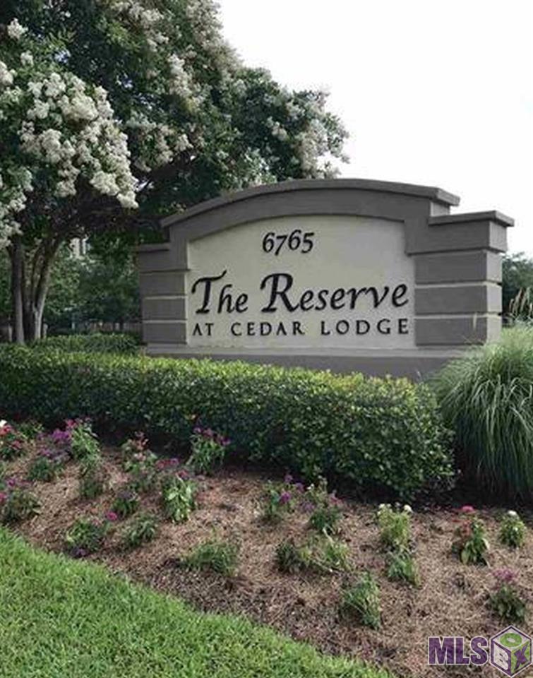 6765 - 6102 Corporate Blvd - Photo 1