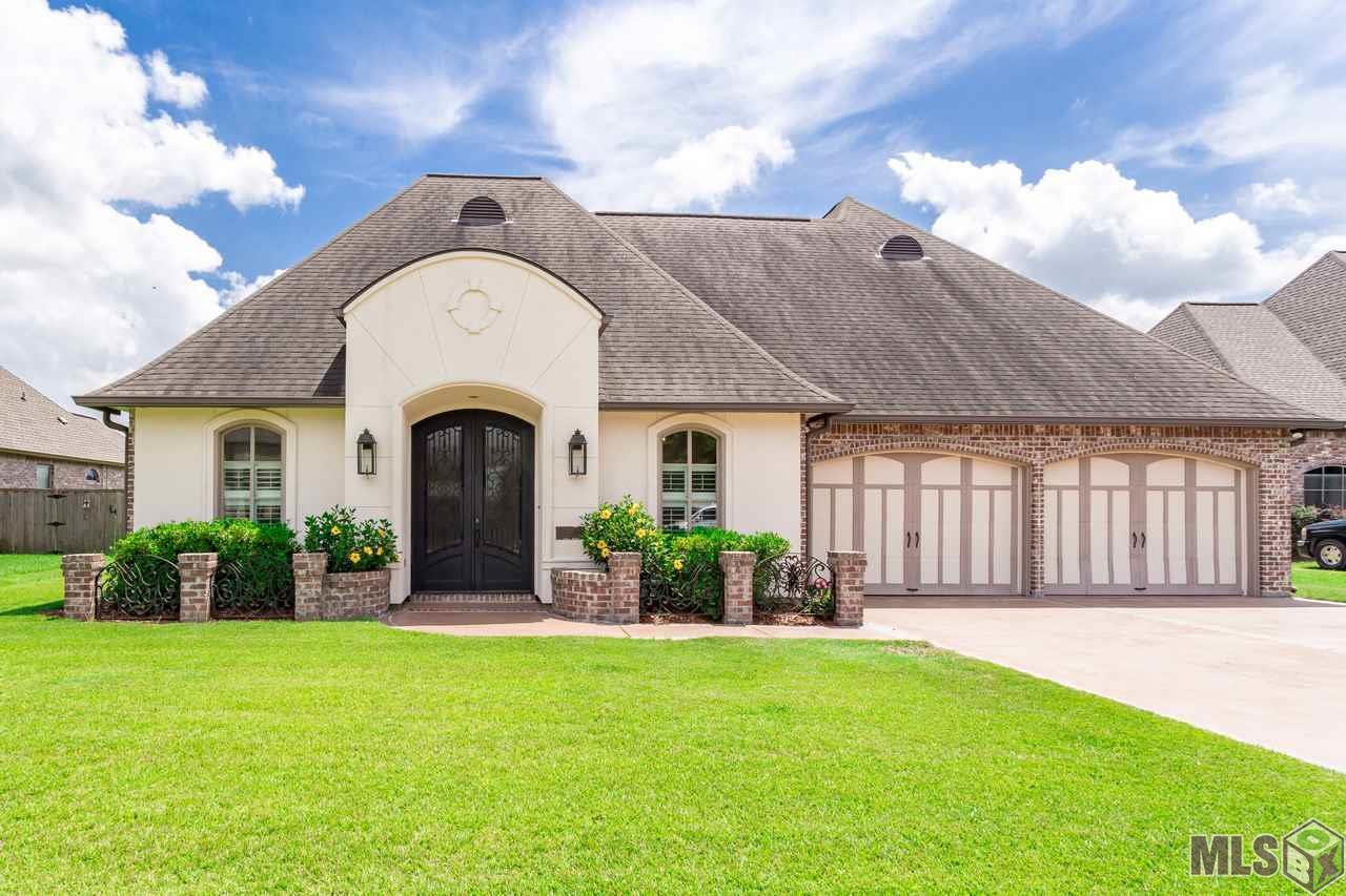335 Quiet Oak Blvd - Photo 1
