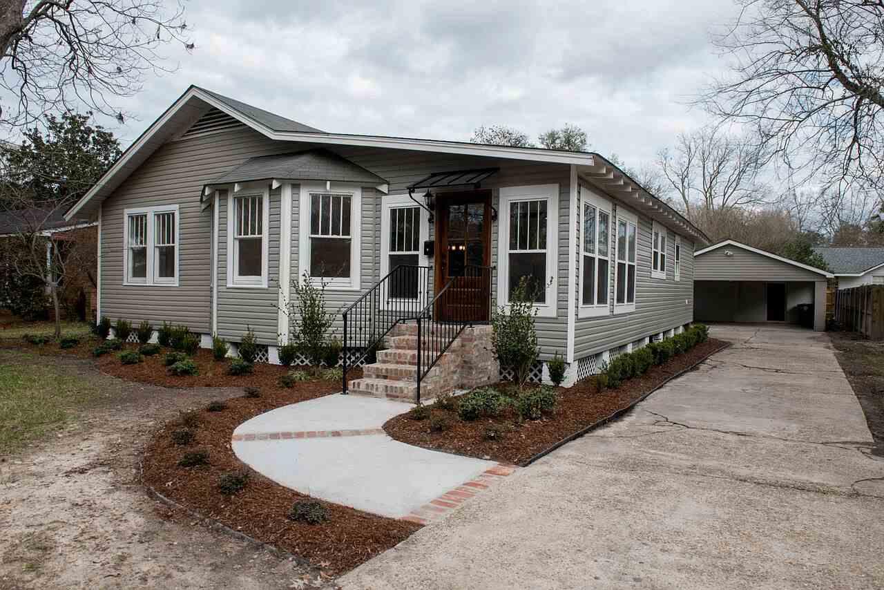 1826 Stuart Ave - Photo 1