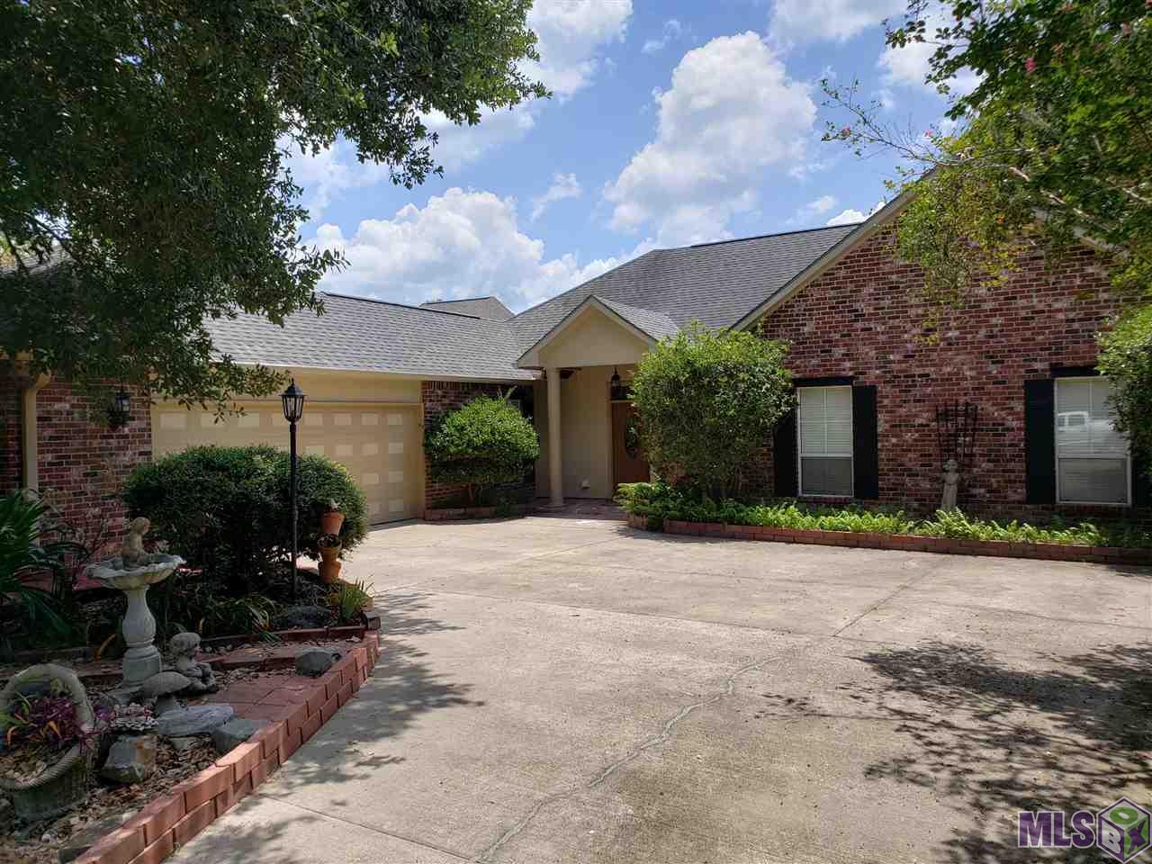 33886 Cypress Bluff Dr - Photo 1