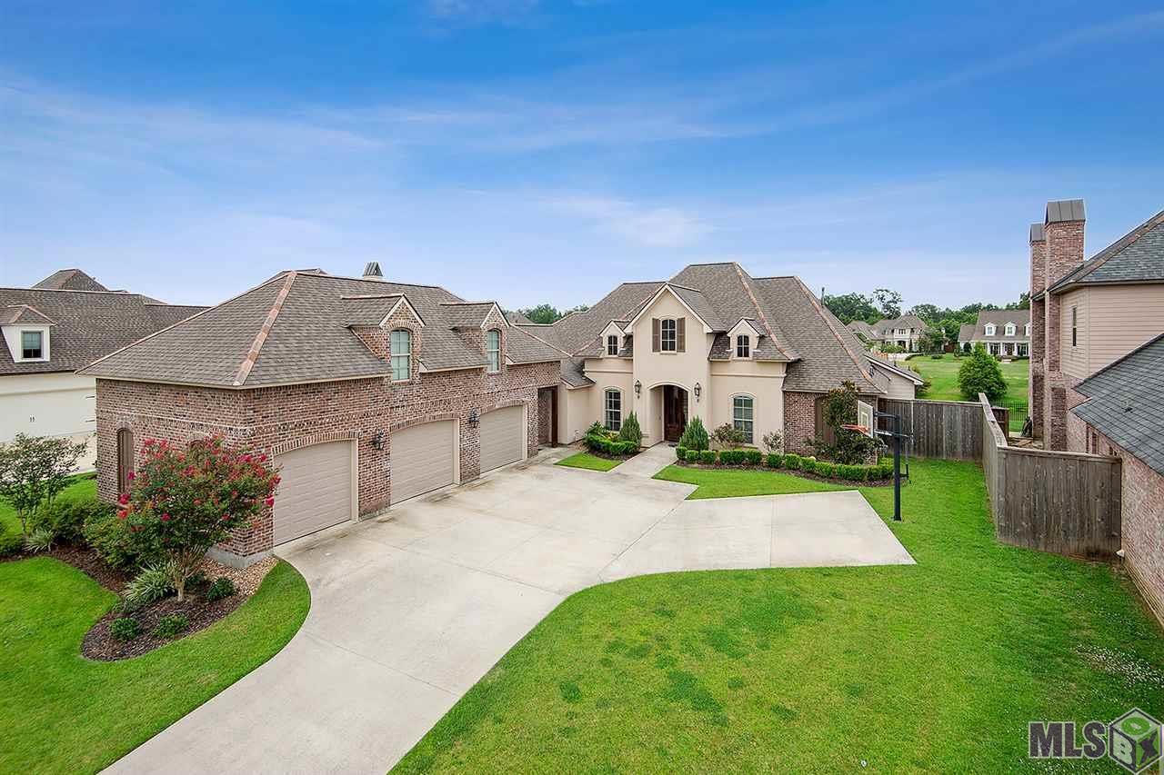 8767 Lake Carriage Dr - Photo 1