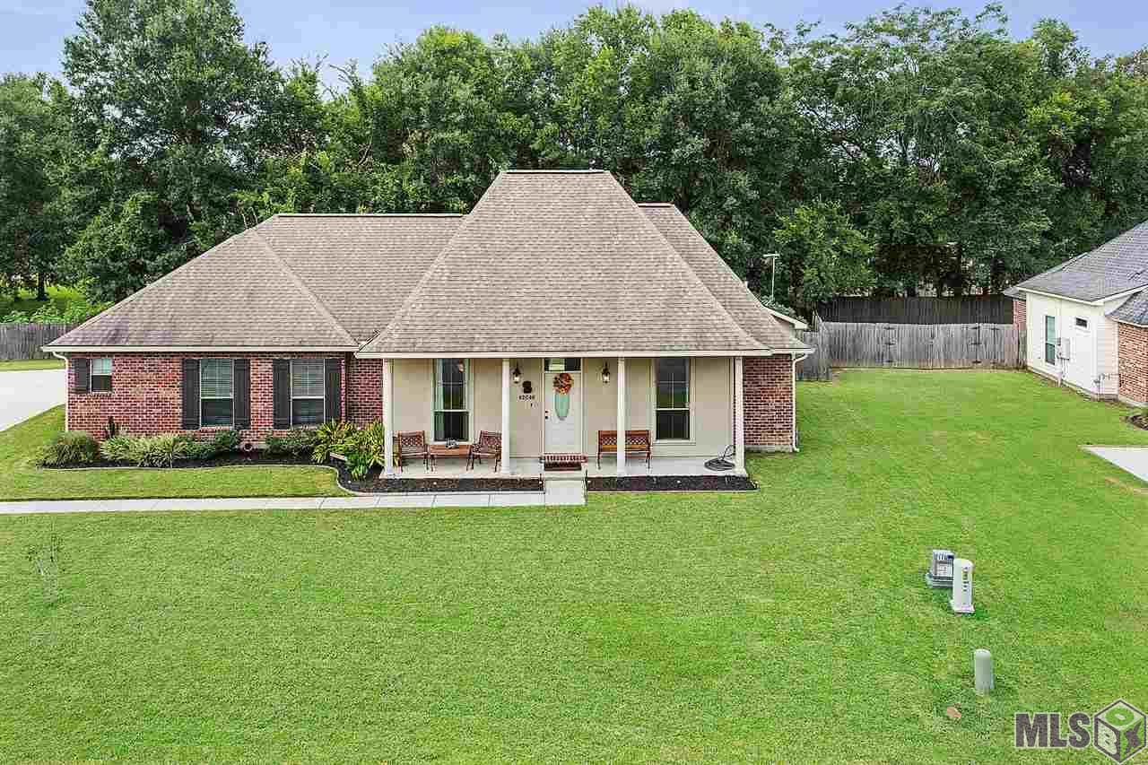 42046 Conifer Dr - Photo 1