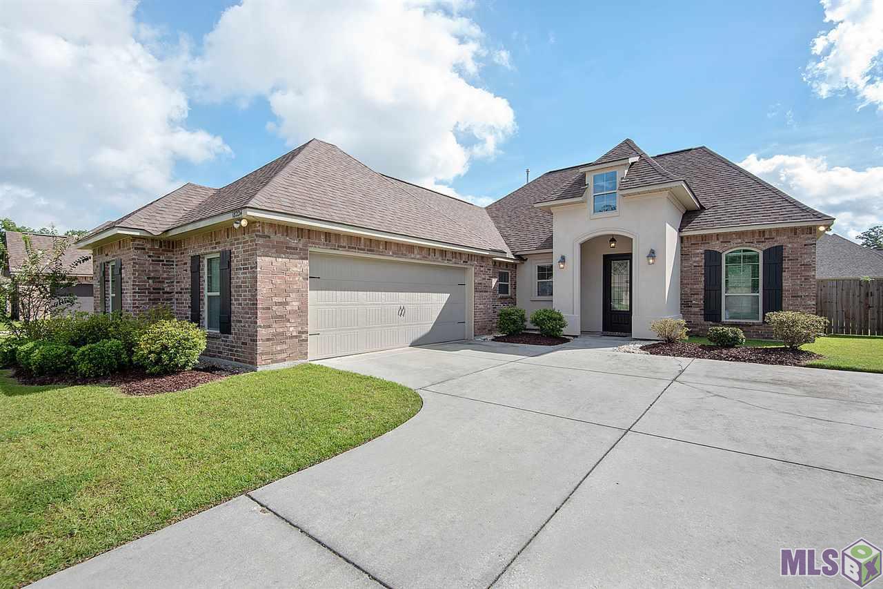 18224 Old Trail Dr - Photo 1