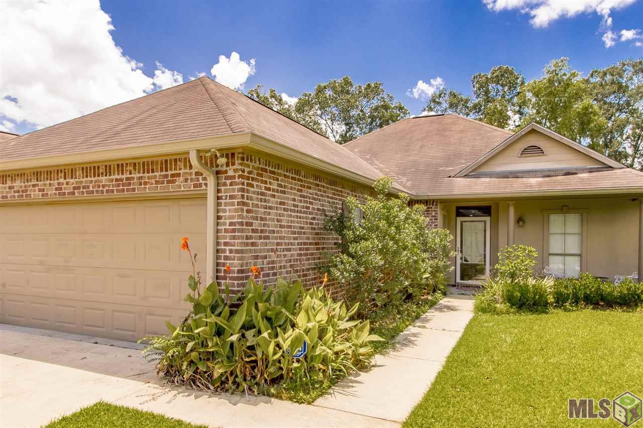 16448 Venetian Ave - Photo 1