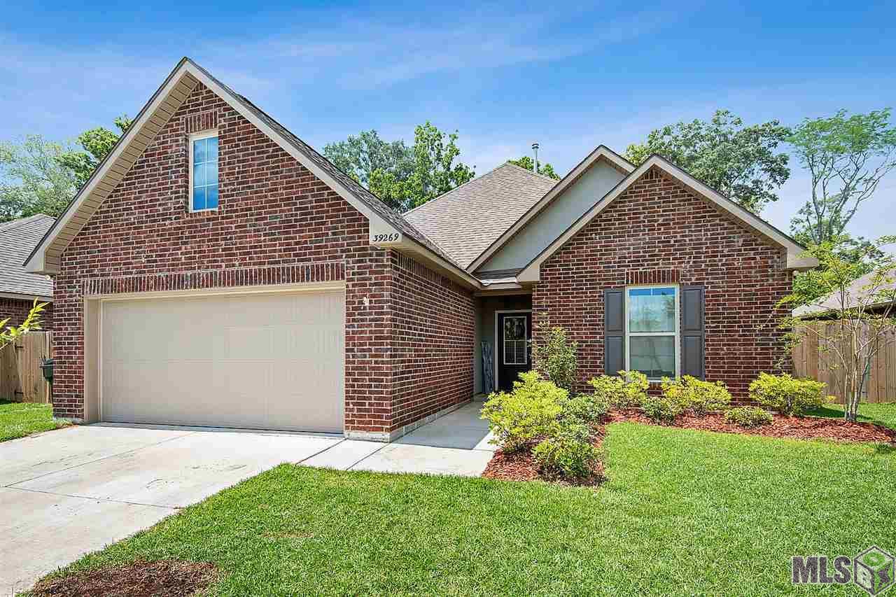 39269 Majestic Wood Ave - Photo 1
