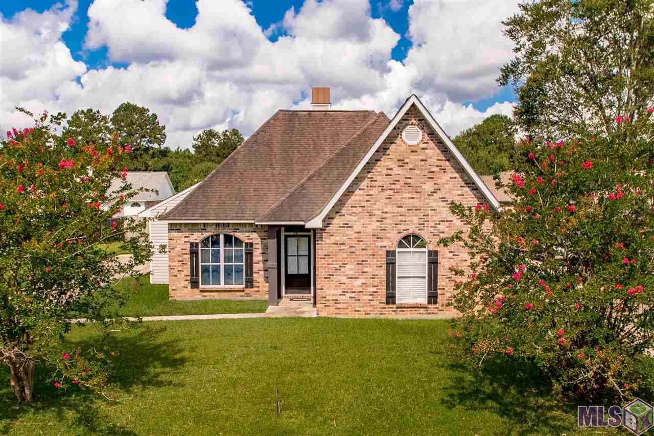 30467 Michelle St - Photo 1