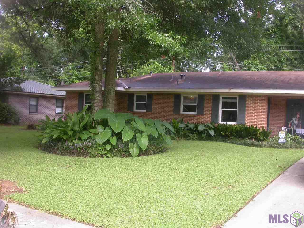 2922 Carmen Dr - Photo 1