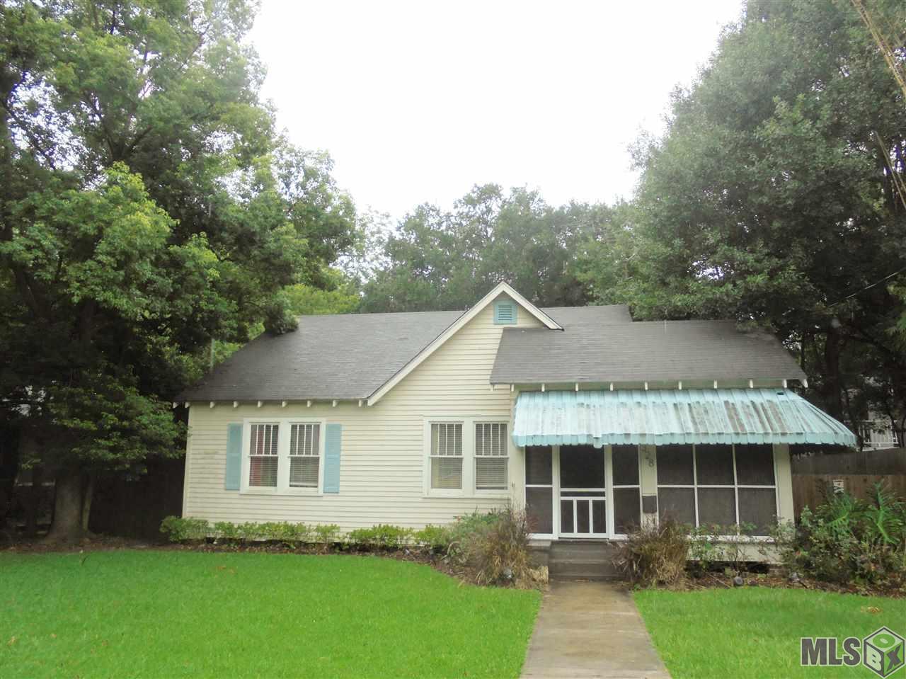 328 East Dr - Photo 1