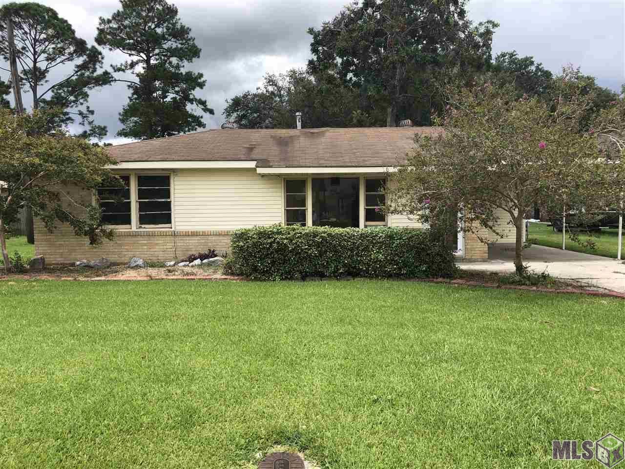 58140 Sherburne St - Photo 1