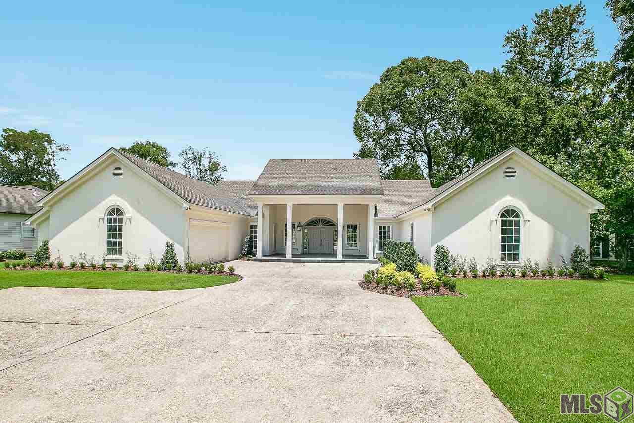 11017 Oak Hills Pkwy - Photo 1
