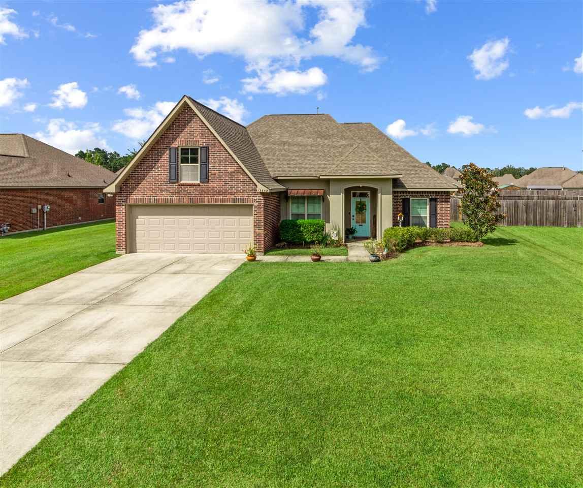 13649 Cantebury Ave - Photo 1