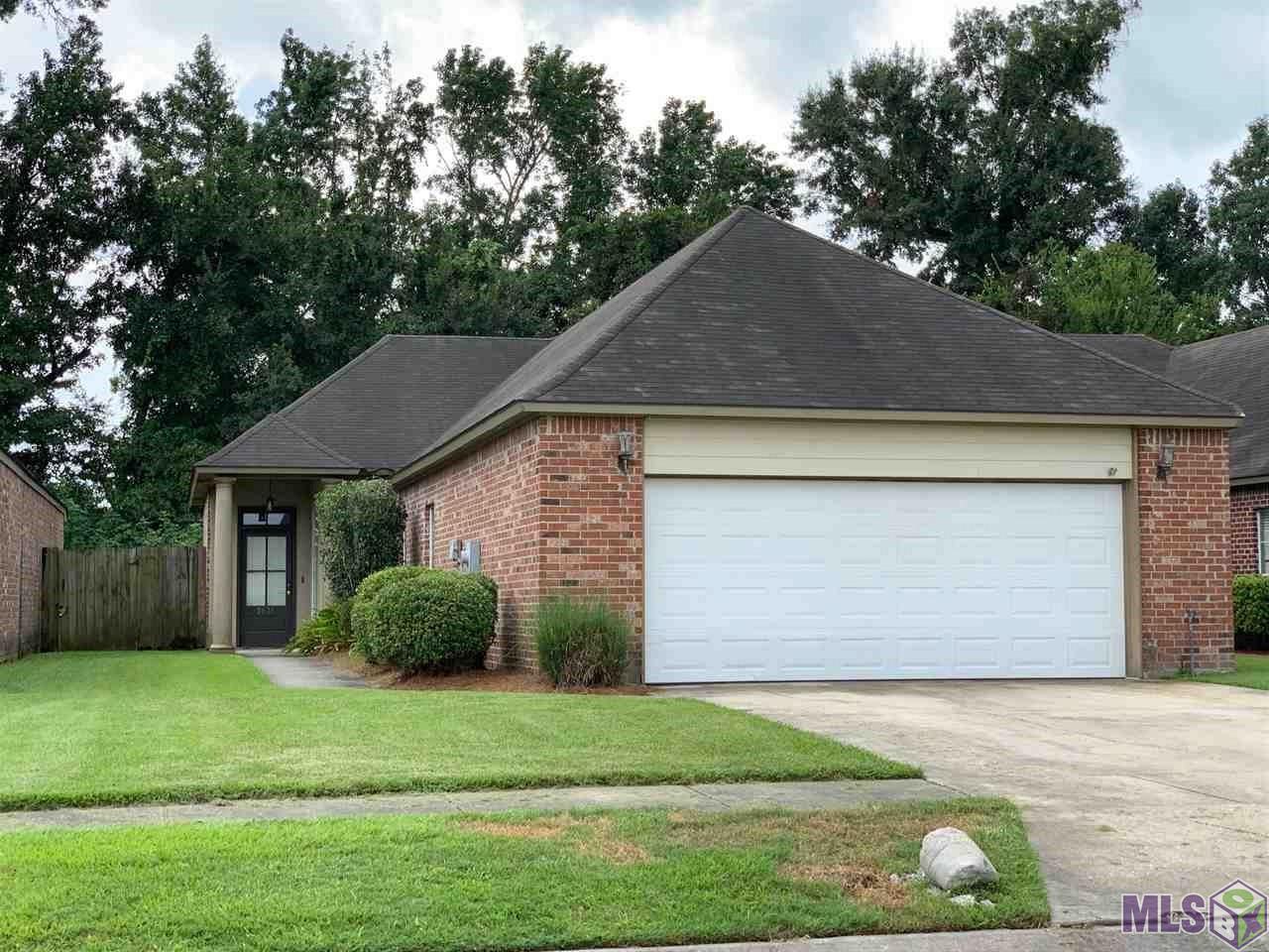 3831 Southpass Ave - Photo 1