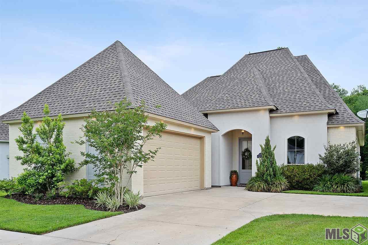 8323 Valencia Ct - Photo 1