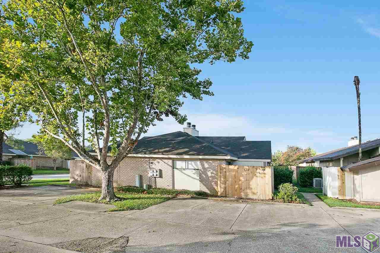 8029 Summa Ave - Photo 1