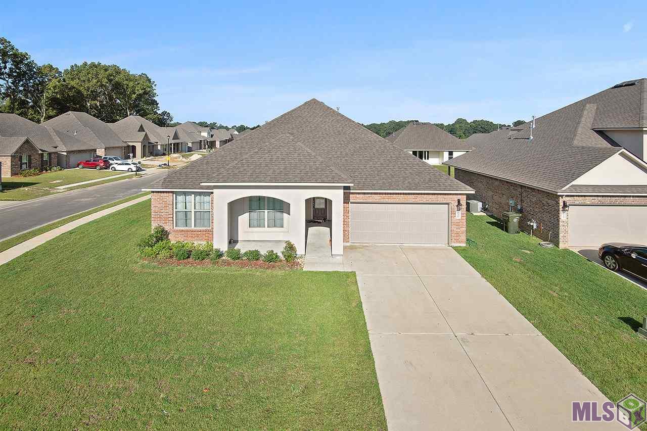 21301 Hayfield Dr - Photo 1