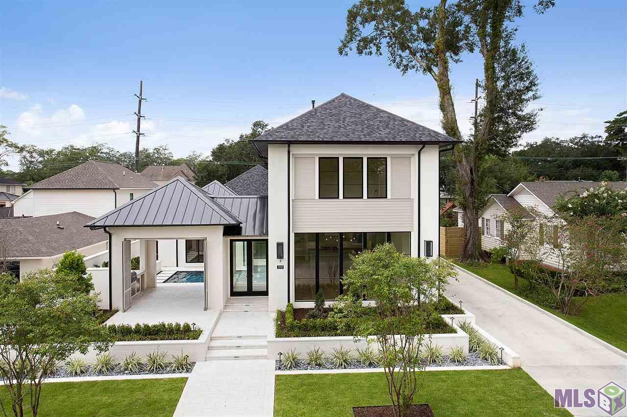 1212 Country Club Dr - Photo 1
