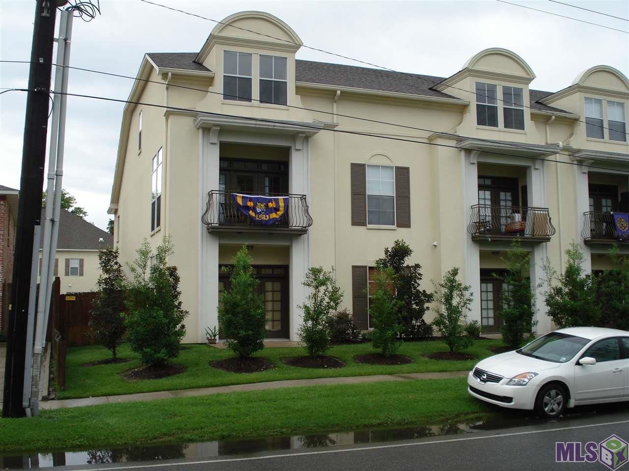 345 Parker Blvd - Photo 1