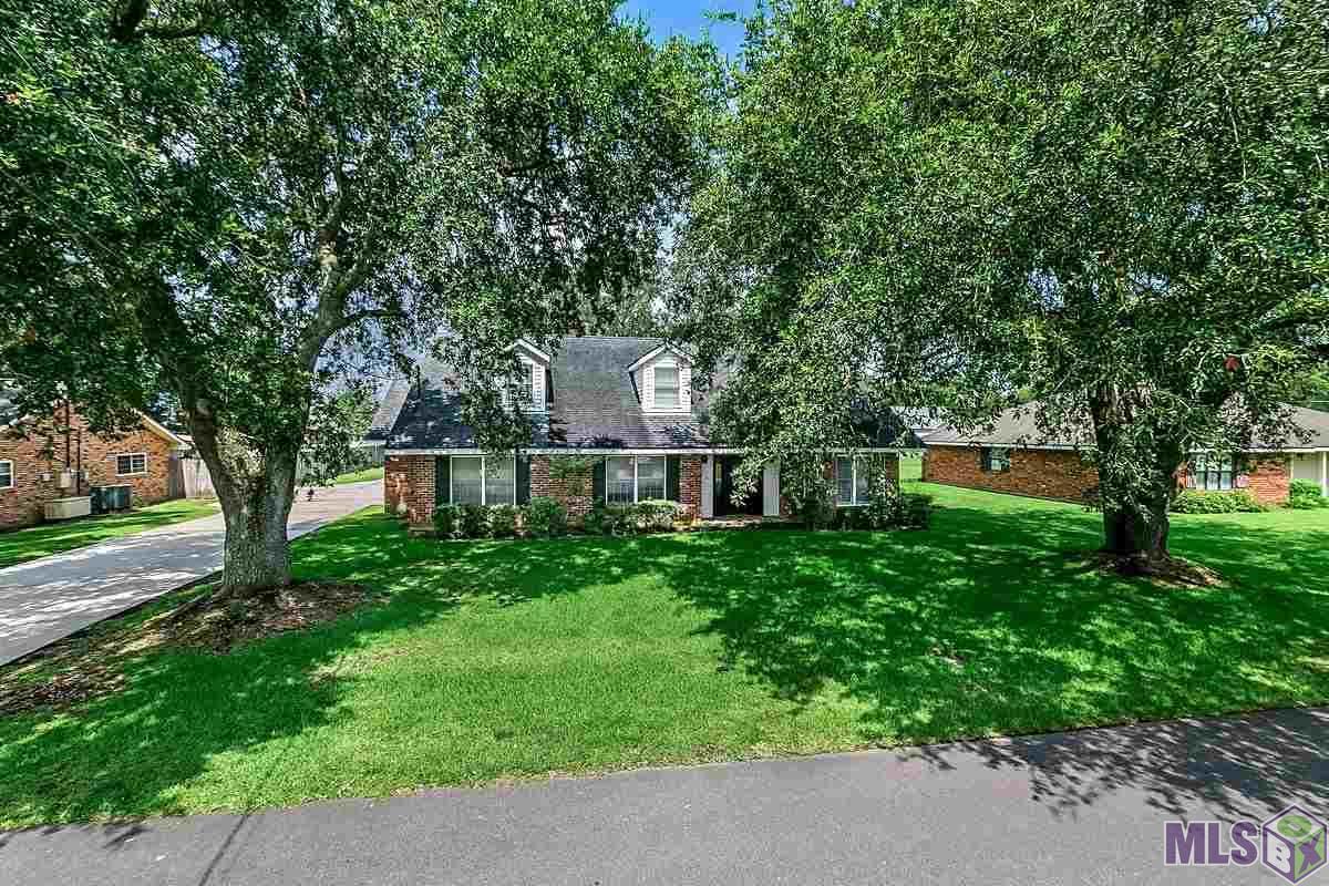 120 Michael St - Photo 1