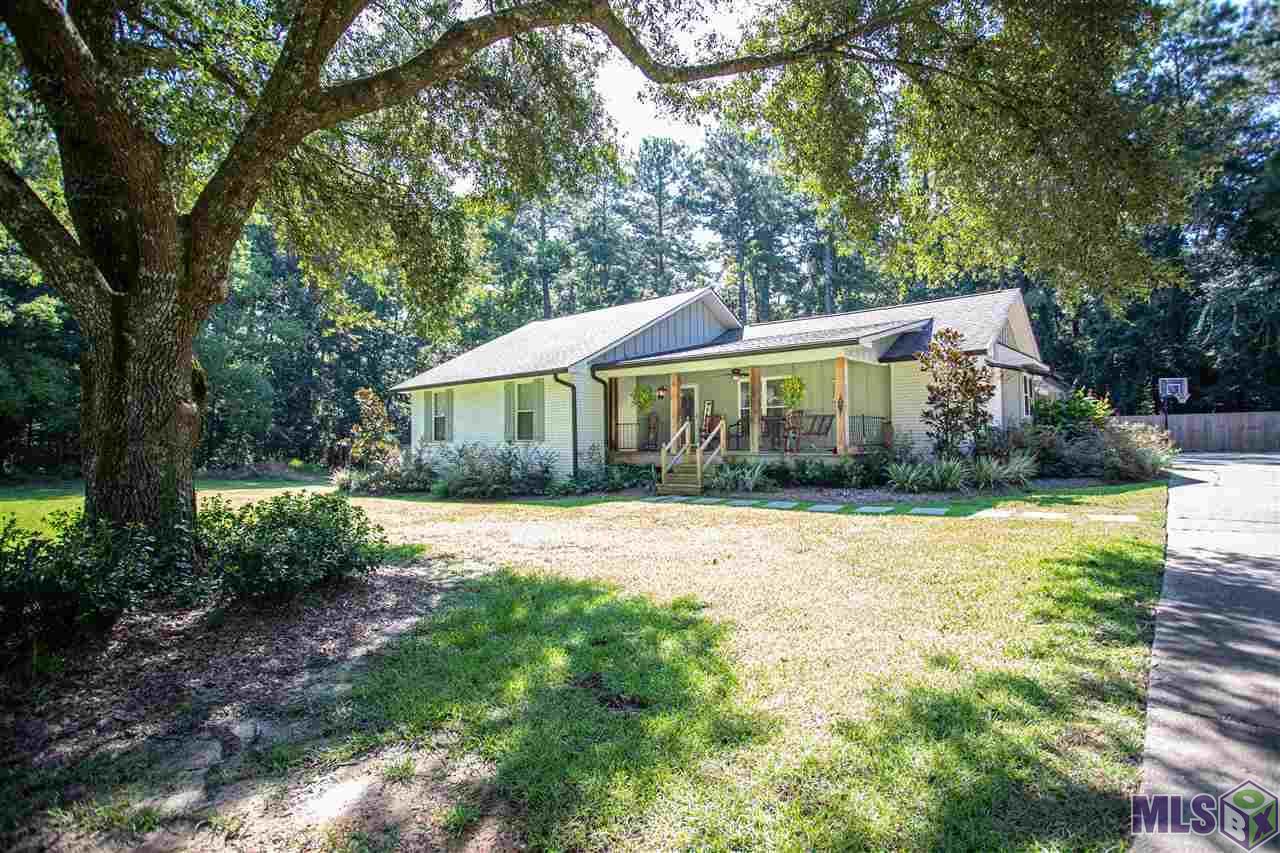 15820 Chaumont Dr - Photo 1