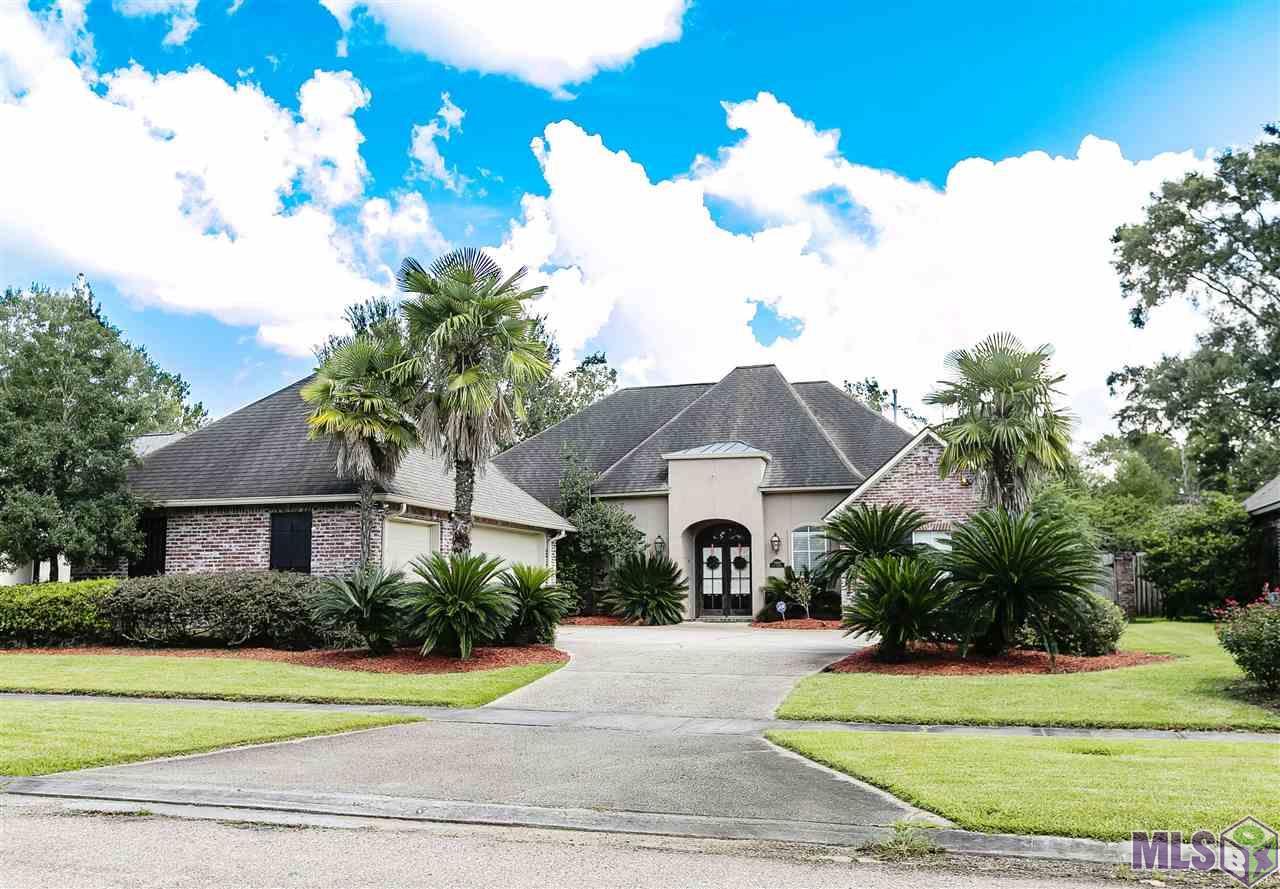 13404 Lakeshore Dr - Photo 1