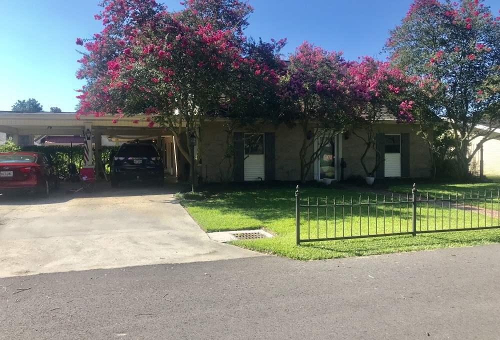 2499 St John Pl - Photo 1