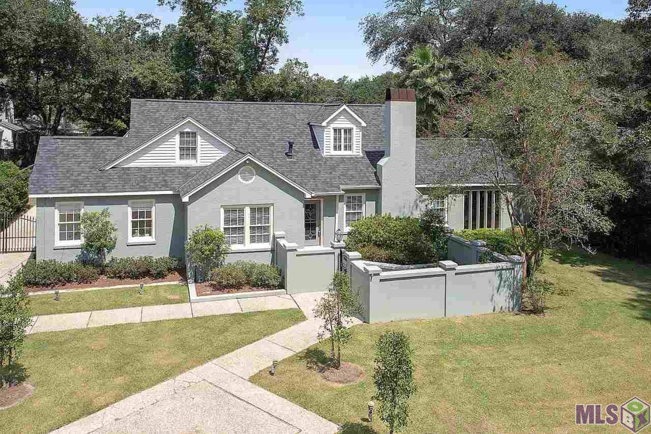 4245 Broussard - Photo 1