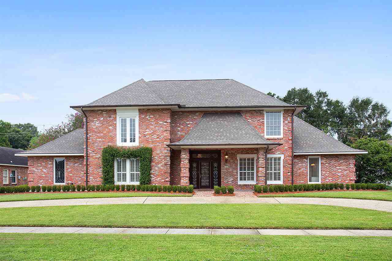 7129 Woodstock Dr - Photo 1