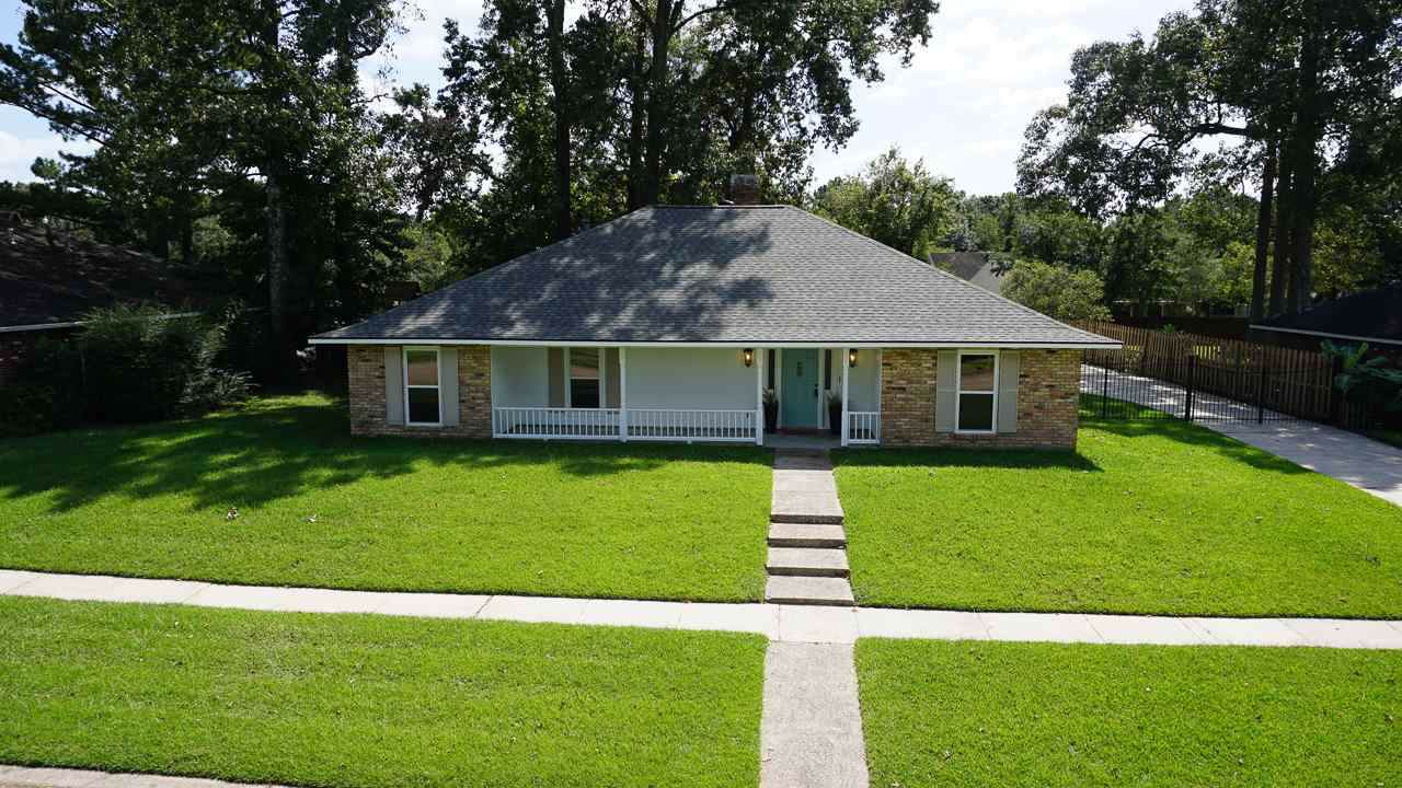 13544 High Ridge Ave - Photo 1
