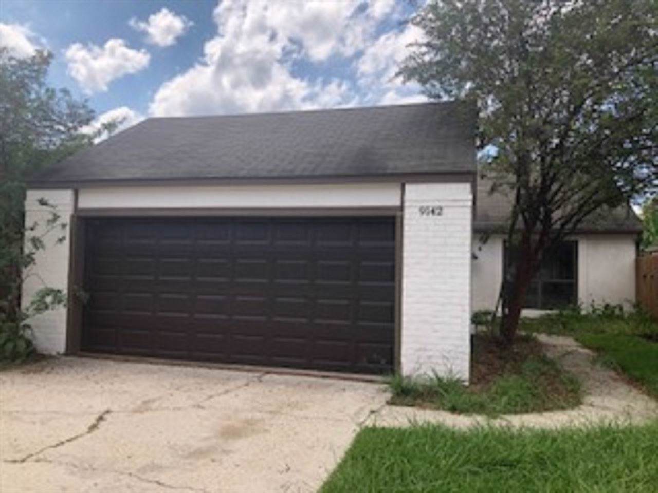 9142 Meadowcreek Ave - Photo 1