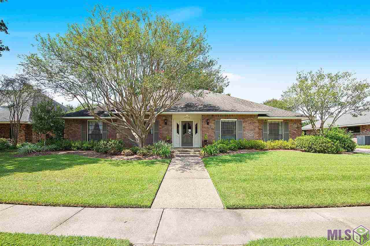 4422 Pine Ridge Dr - Photo 1