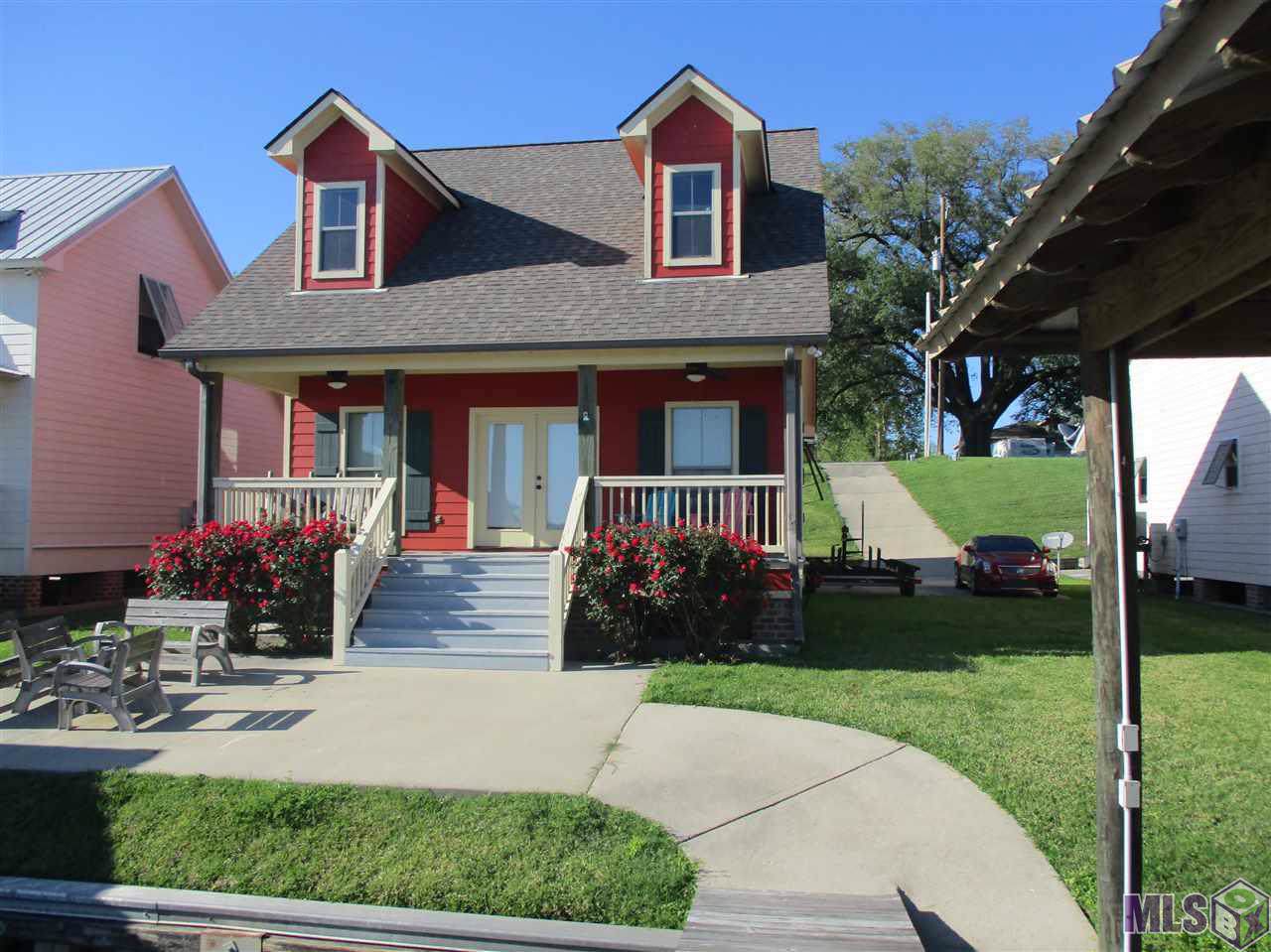 6453 Island Rd - Photo 1