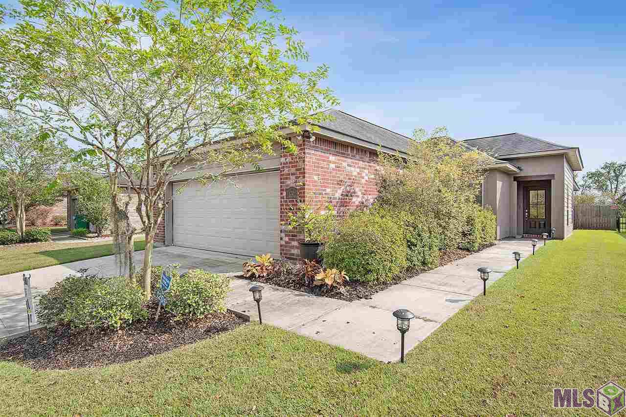 1205 Madrid Ave - Photo 1