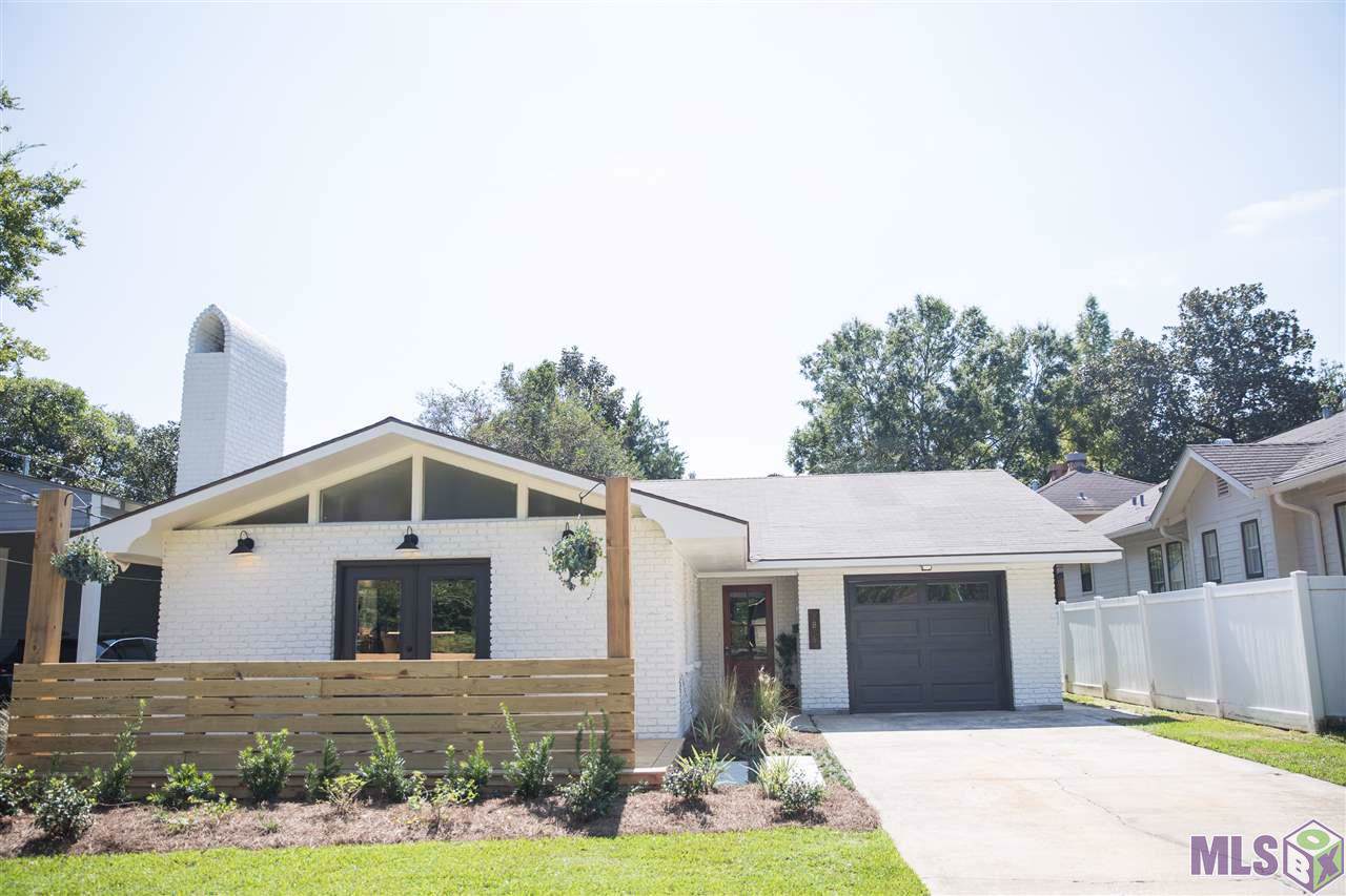 2816 Zeeland Ave - Photo 1