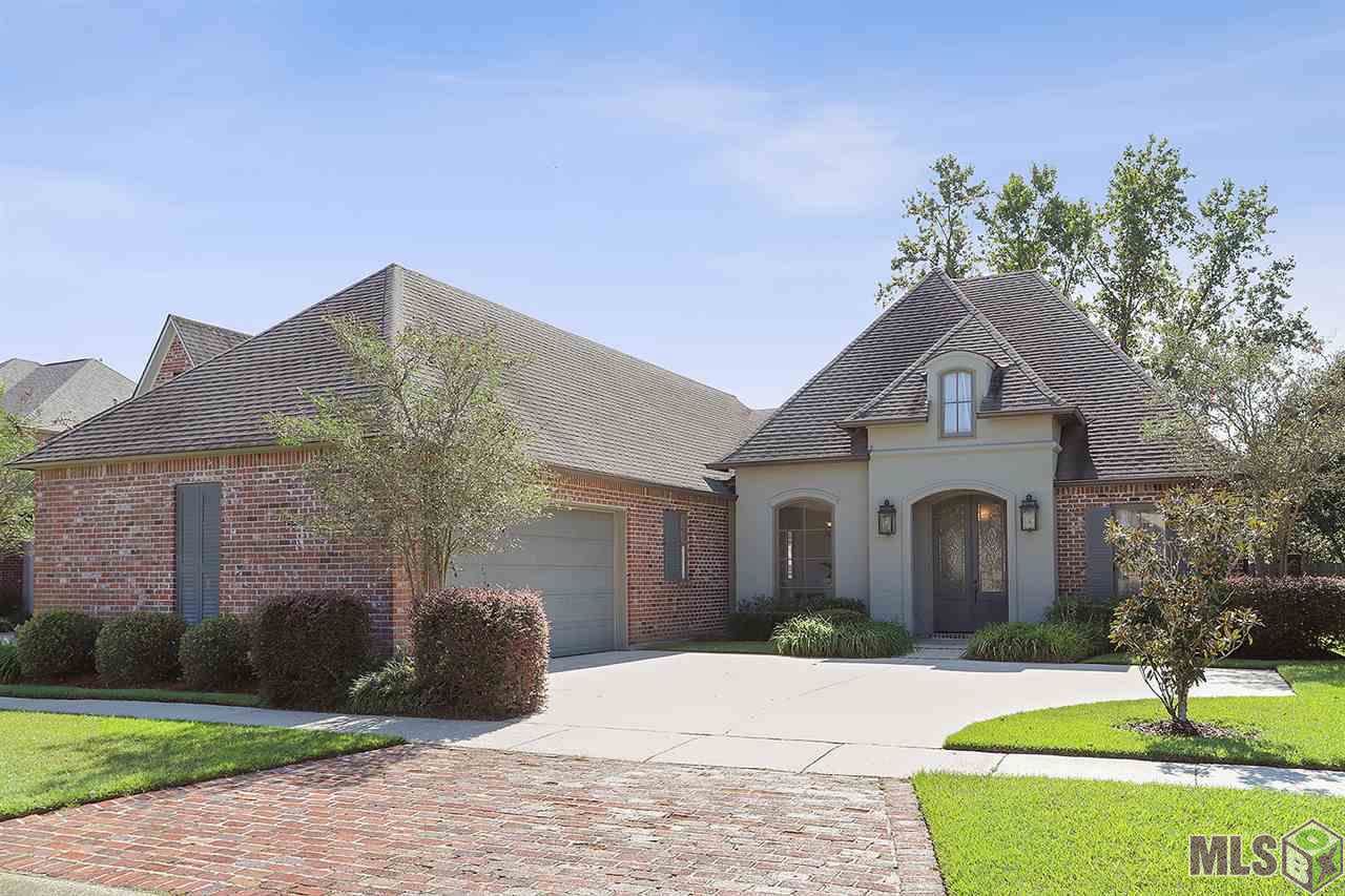 326 Greens Dr - Photo 1