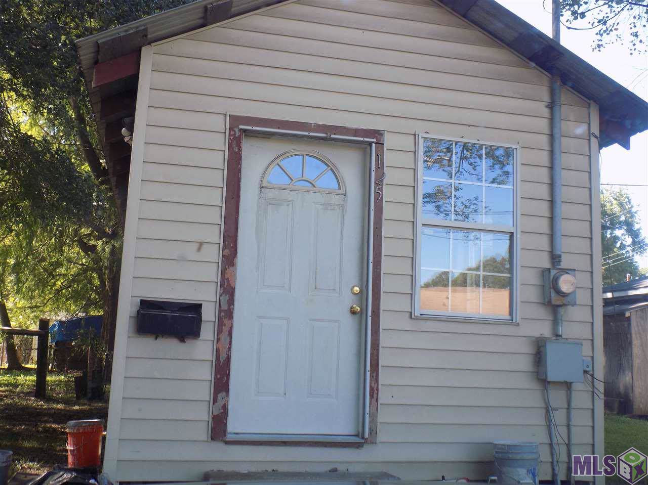 125 12TH ST - Photo 1