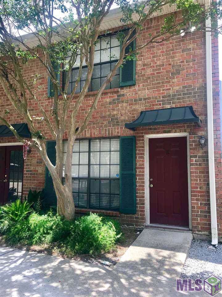 2293 Hollydale Ave - Photo 1