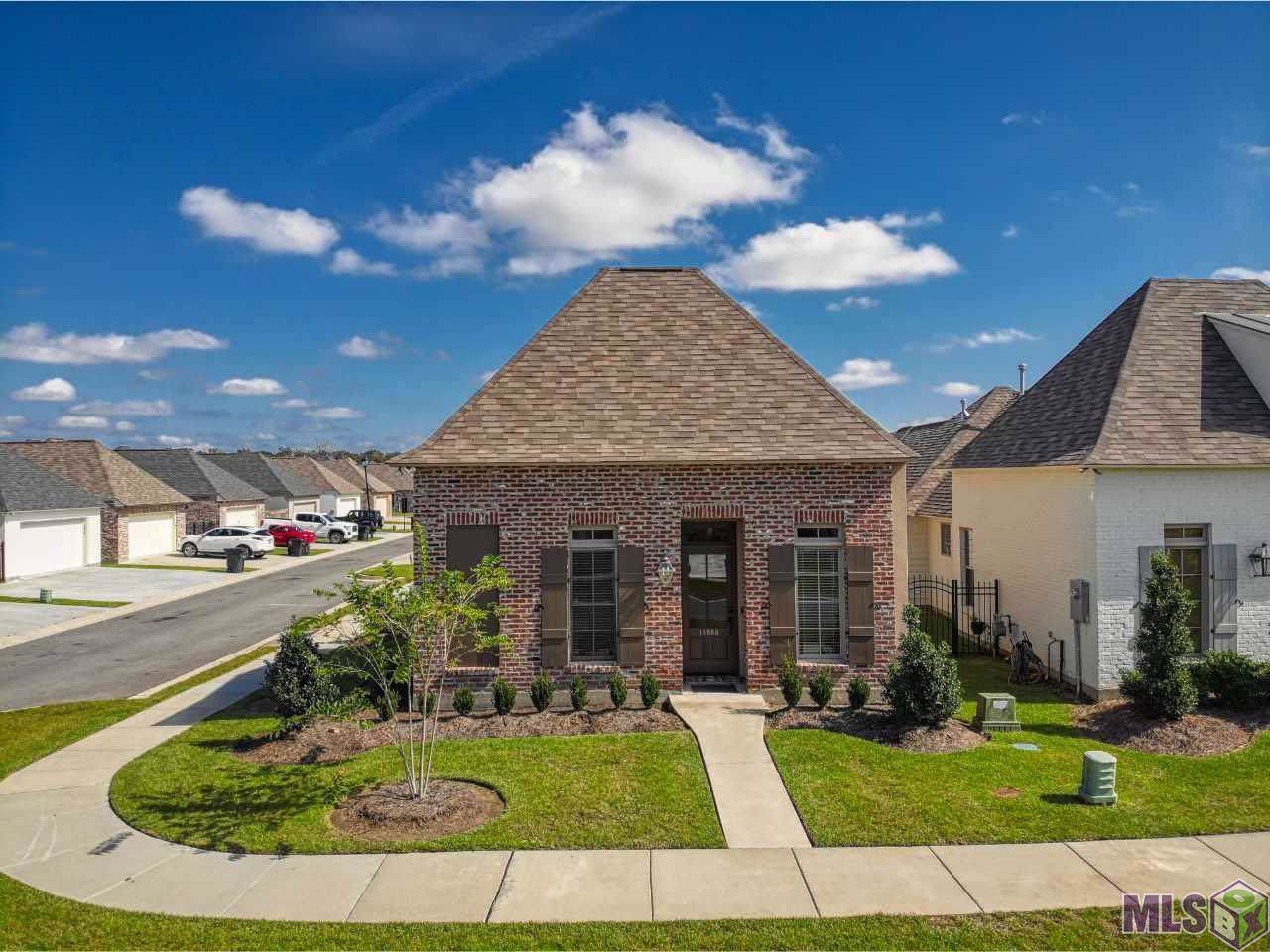 13909 Park Terrace Dr - Photo 1