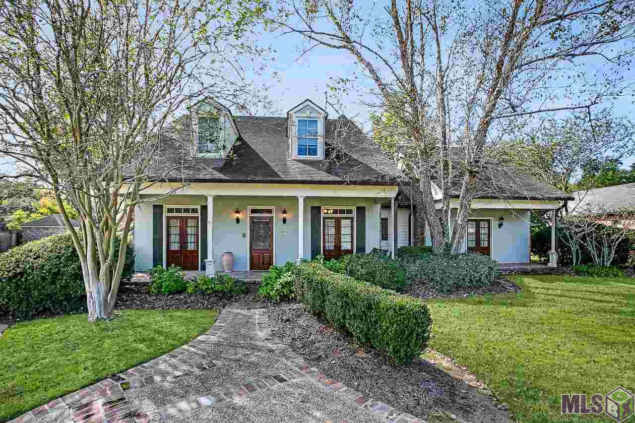 6832 Woodgate Ct - Photo 1