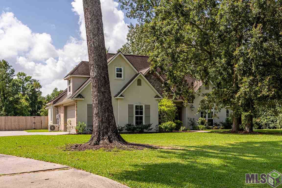 36201 Cypress Way - Photo 1