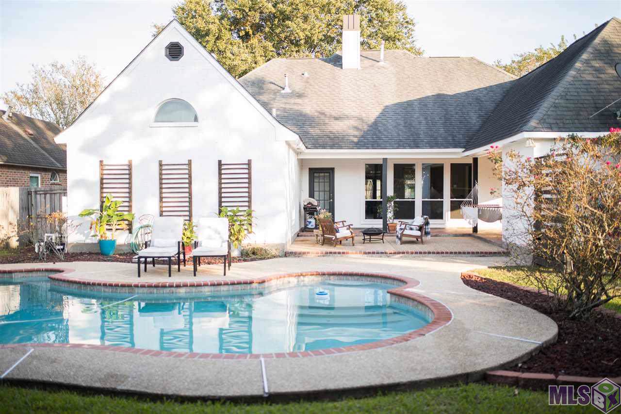 1011 Sundance Dr - Photo 1